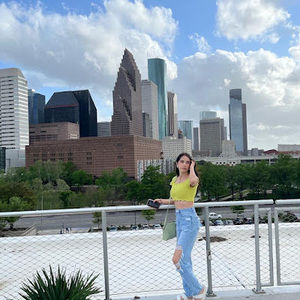 Meet your Posher, Marifer